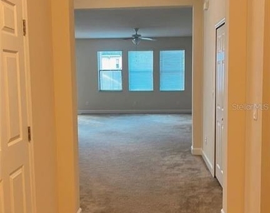 2931 Shetland Ridge Drive - Photo Thumbnail 3