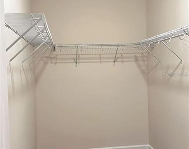 2931 Shetland Ridge Drive - Photo Thumbnail 7