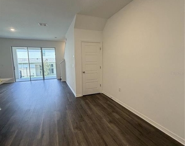 2569 Olympic Court - Photo Thumbnail 14