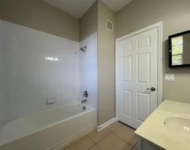 3314 Robert Trent Jones Drive - Photo Thumbnail 25