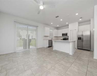 3330 Laurent Loop - Photo Thumbnail 5