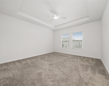 3330 Laurent Loop - Photo Thumbnail 12