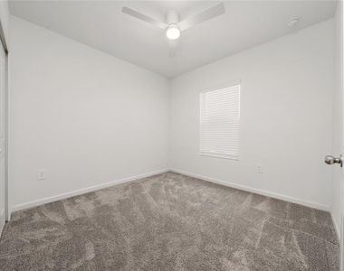 3330 Laurent Loop - Photo Thumbnail 19