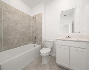 3330 Laurent Loop - Photo Thumbnail 14
