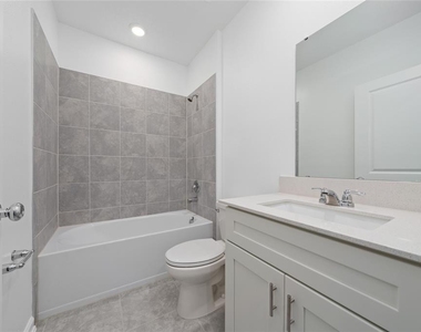 5625 Le Marin Way - Photo Thumbnail 8