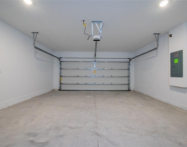 5625 Le Marin Way - Photo Thumbnail 18