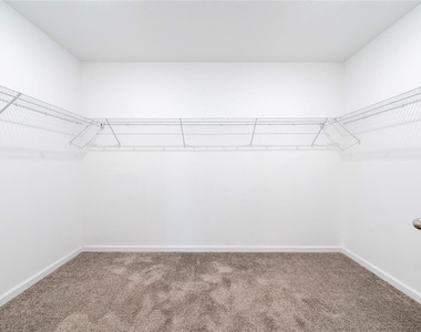 4816 Edensbridge Lane - Photo Thumbnail 15