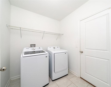 4816 Edensbridge Lane - Photo Thumbnail 23