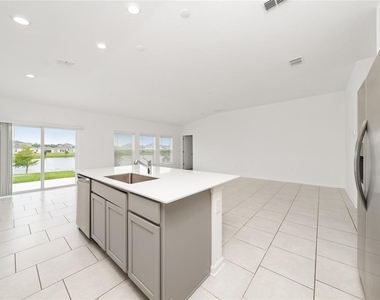4816 Edensbridge Lane - Photo Thumbnail 6