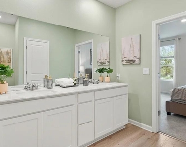 5075 Loggia Lane - Photo Thumbnail 11