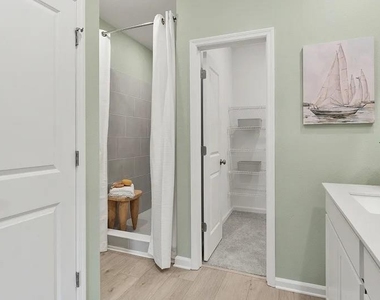 5075 Loggia Lane - Photo Thumbnail 10