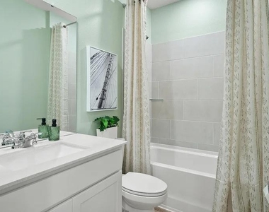 5075 Loggia Lane - Photo Thumbnail 12