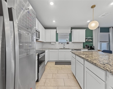 1067 Michelangelo Lane - Photo Thumbnail 10