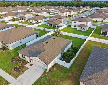 1067 Michelangelo Lane - Photo Thumbnail 3