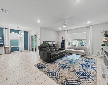 1067 Michelangelo Lane - Photo Thumbnail 15