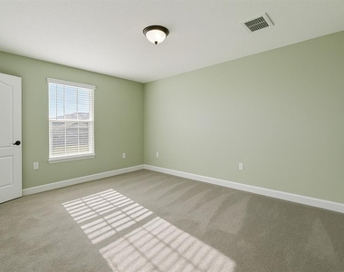 2037 Lake Side Avenue - Photo Thumbnail 34