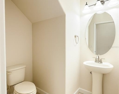 2037 Lake Side Avenue - Photo Thumbnail 12
