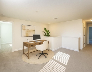 2037 Lake Side Avenue - Photo Thumbnail 17
