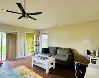 3227 Herons Point Circle - Photo Thumbnail 5