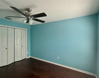 3227 Herons Point Circle - Photo Thumbnail 11