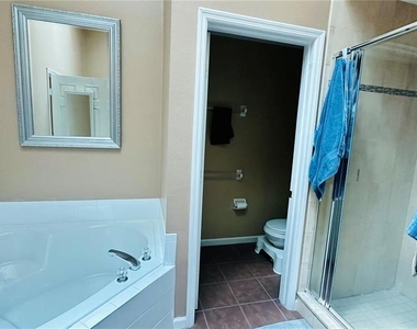3227 Herons Point Circle - Photo Thumbnail 8