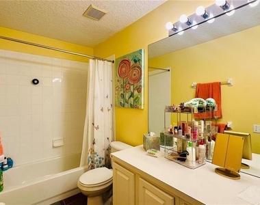 3227 Herons Point Circle - Photo Thumbnail 10