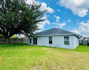 3227 Herons Point Circle - Photo Thumbnail 12
