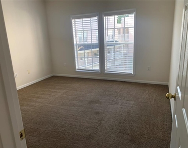573 Water Street - Photo Thumbnail 7