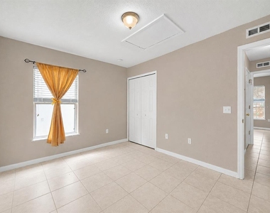 265 Jocelyn Drive - Photo Thumbnail 13
