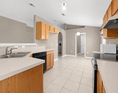 265 Jocelyn Drive - Photo Thumbnail 19