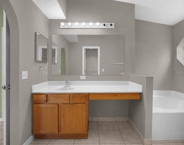 265 Jocelyn Drive - Photo Thumbnail 27