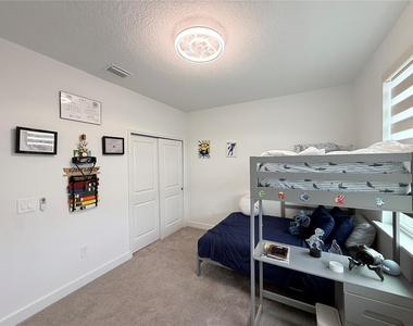 16318 Honey Harvest Street - Photo Thumbnail 13