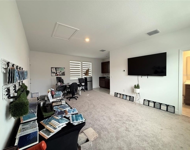 16318 Honey Harvest Street - Photo Thumbnail 30