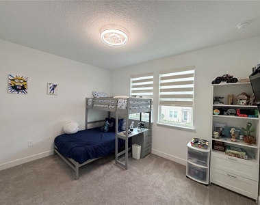 16318 Honey Harvest Street - Photo Thumbnail 12