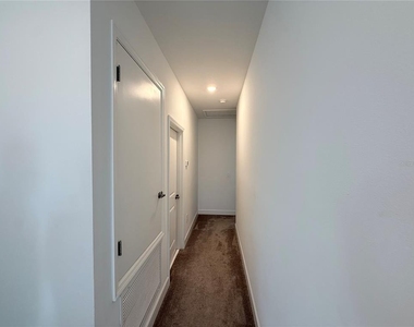 16318 Honey Harvest Street - Photo Thumbnail 11