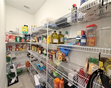 16318 Honey Harvest Street - Photo Thumbnail 4