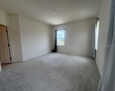 269 Bella Prestwick Boulevard - Photo Thumbnail 13