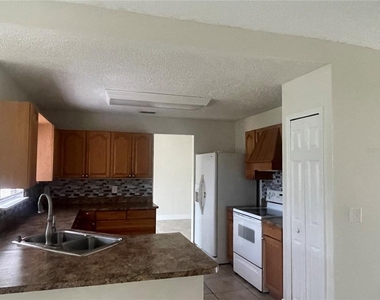 820 Blanc Court - Photo Thumbnail 2