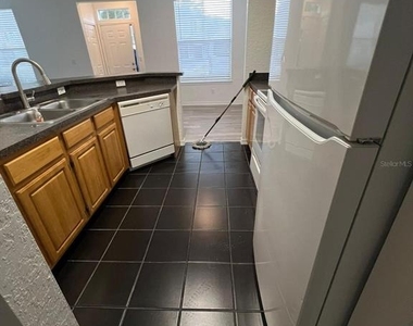 5963 Westgate Drive - Photo Thumbnail 2