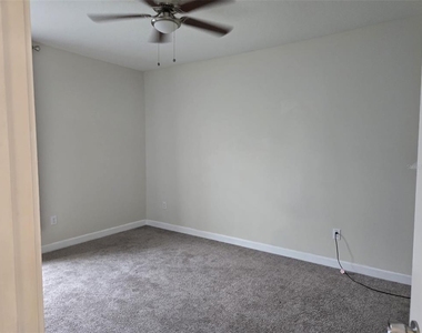 9006 Azalea Sands Lane - Photo Thumbnail 10