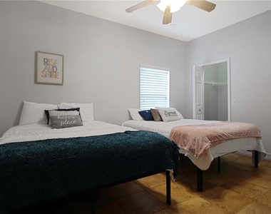 413 Marlberry Leaf Avenue - Photo Thumbnail 18