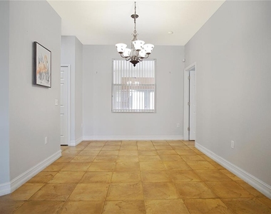 413 Marlberry Leaf Avenue - Photo Thumbnail 11