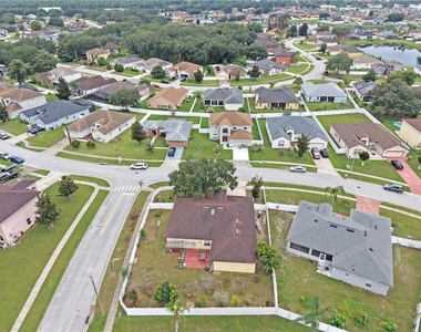 413 Marlberry Leaf Avenue - Photo Thumbnail 4