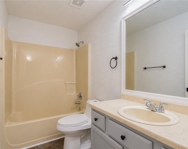 5373 Nw 64th Street - Photo Thumbnail 37