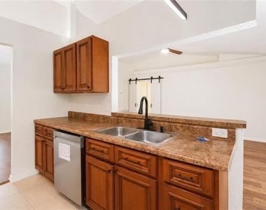 5373 Nw 64th Street - Photo Thumbnail 26