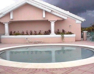 627 Orchid Drive - Photo Thumbnail 13