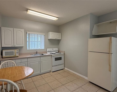 627 Orchid Drive - Photo Thumbnail 4