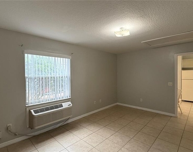 627 Orchid Drive - Photo Thumbnail 7