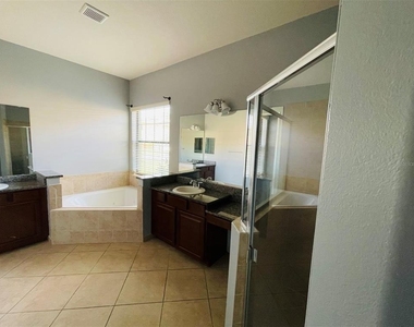 10802 Willow Ridge Loop - Photo Thumbnail 7