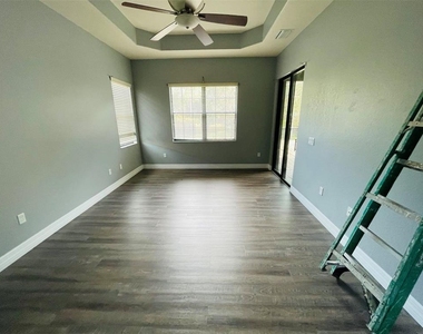 10802 Willow Ridge Loop - Photo Thumbnail 6